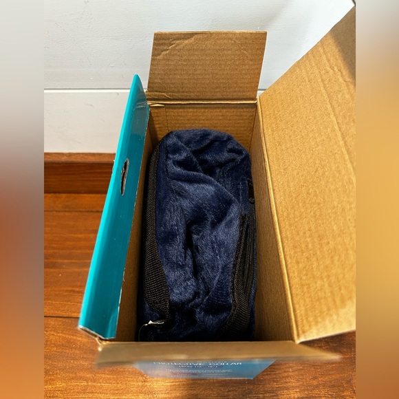 Calm Paws Premium Inflatable Protective Dog Collar Large Neck: 13"-18" Navy Blue - Picture 3 of 3